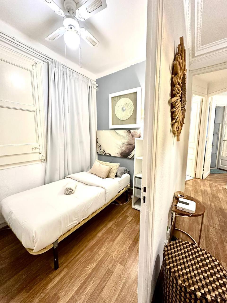 Big And Bright Apartment Bcn Barcelona Eksteriør bilde